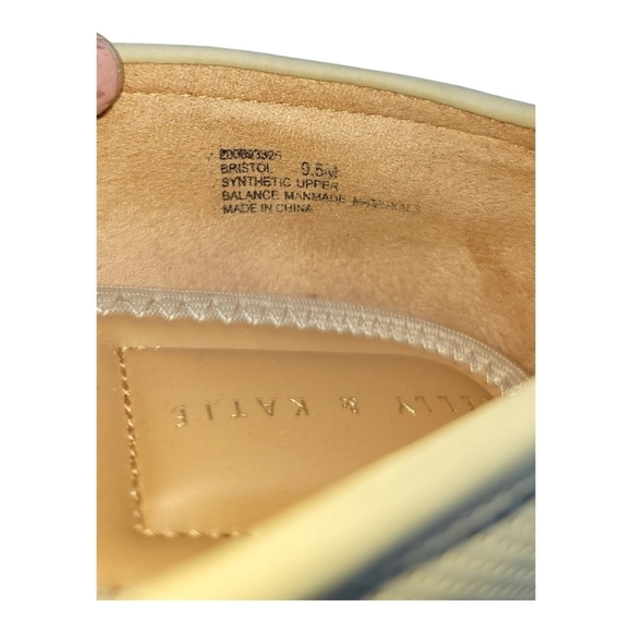 Kelly & KATIE, LIGHT TAN PERFORATED LOAFER SIZE 9.5 - Picture 4 of 8